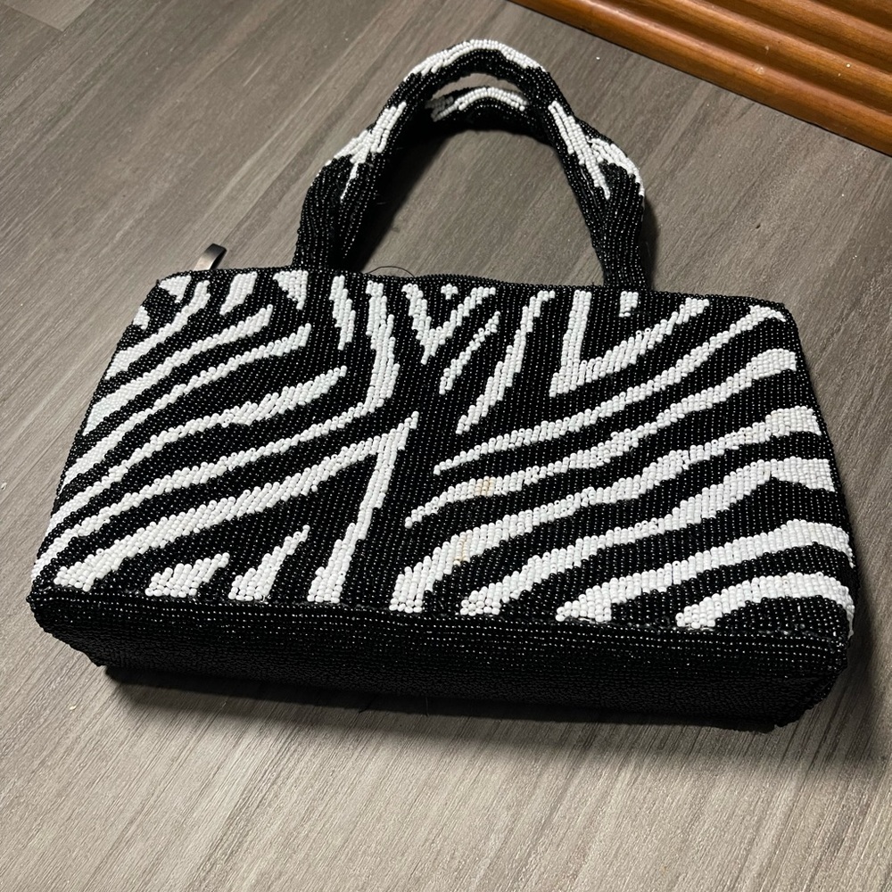 Hand beaded zebra bag with zipper and inside pocket